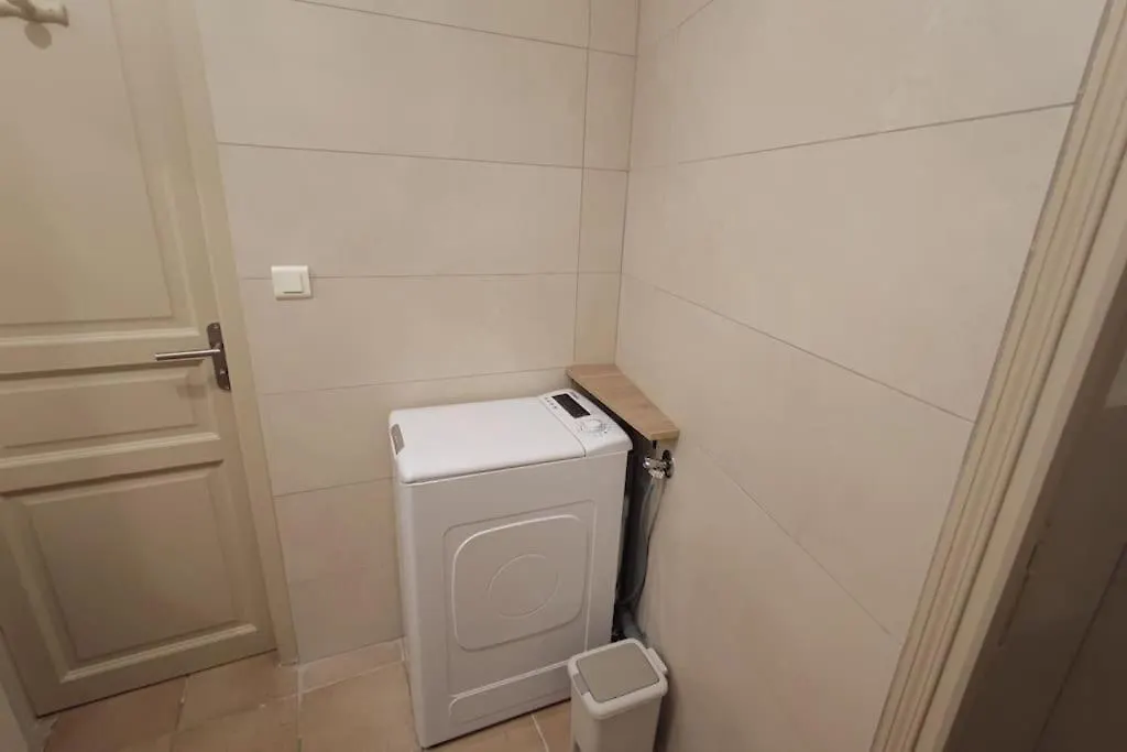 Apartment Le Nid - Proche Theatres - Terrasse - Centre-Ville - Clim - Wifi Avignon France